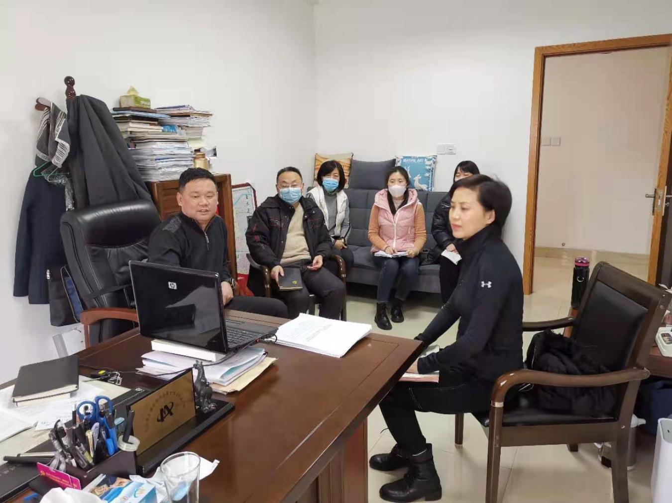 金水区工商联召开深化以案促改暨节前廉政谈话会(图1)